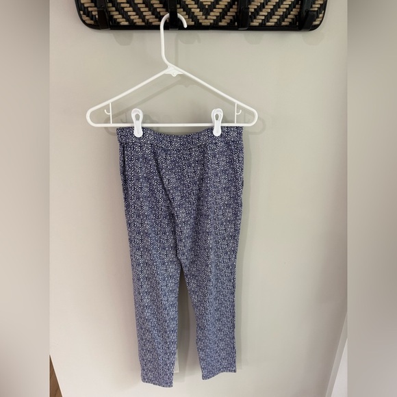 J. McLaughlin Navy Blue/White Patterned Pants - Size Small - Picture 6 of 10